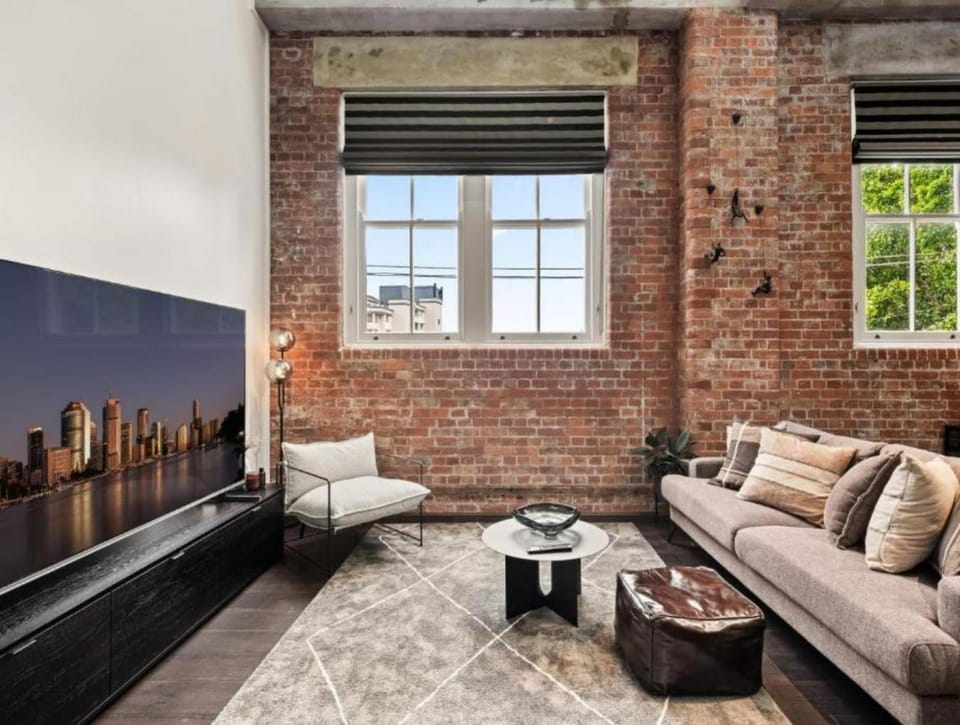 TV and multimedia, Living room, Seating area