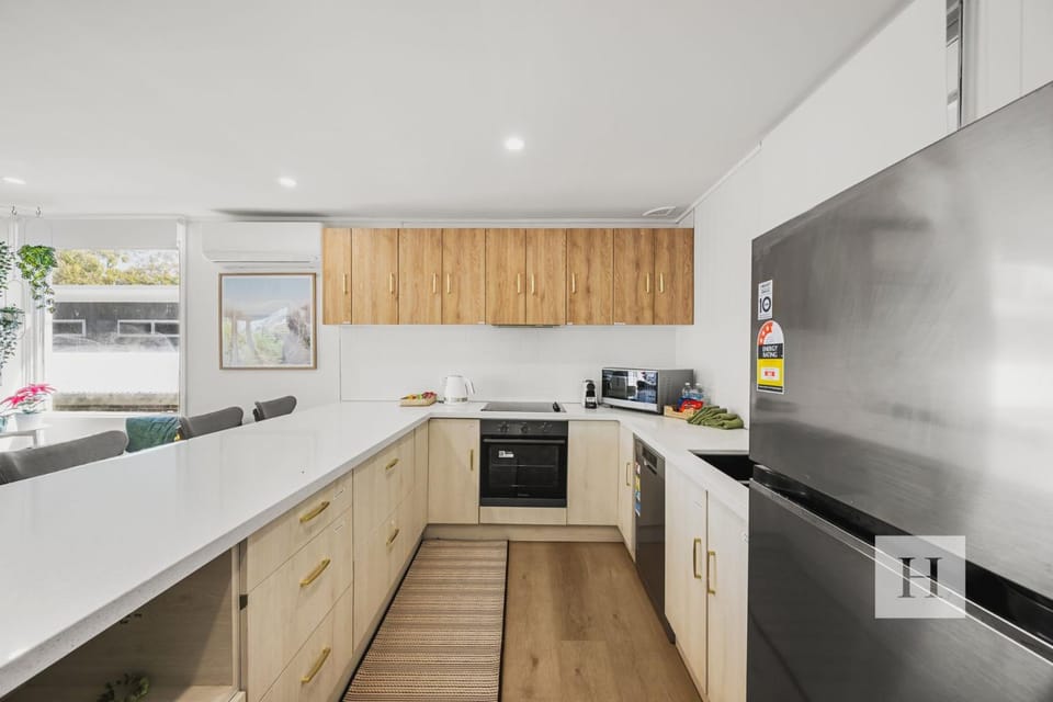 Sunset Shore Retreat House in Lake Macquarie
