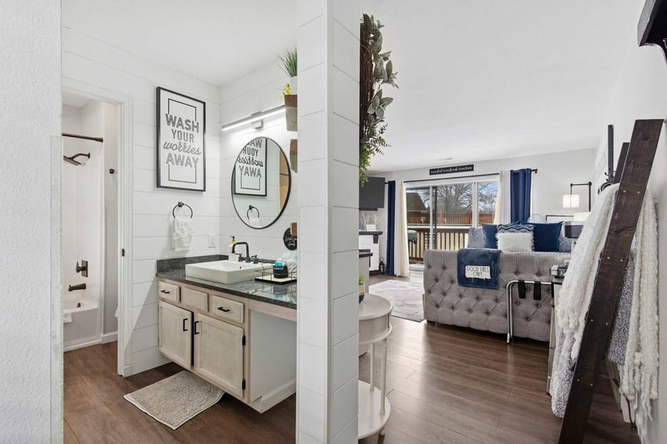TaneyCoMo Topia Quaint Studio House in Branson
