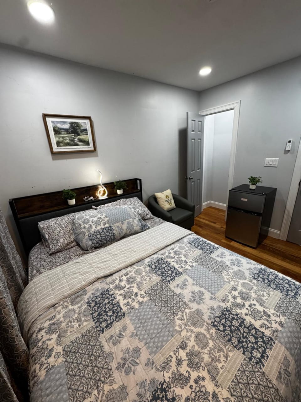Liberty House Bed and Breakfast in Ozone Park