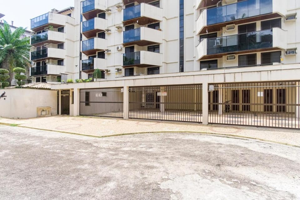 Praia Grande - Ubatuba - Brasil - Área Privativa - 2 vagas - 50 metros do mar Apartment in Ubatuba