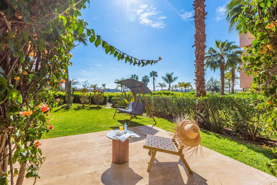 Patio, Spring, Day, Natural landscape, Garden, Garden view