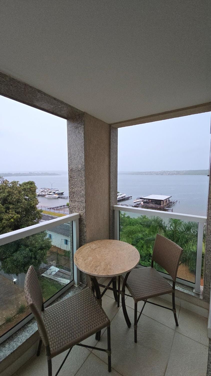 Apartamento de luxo no Brisas do lago com vista incrível Apartment in State of Goiás