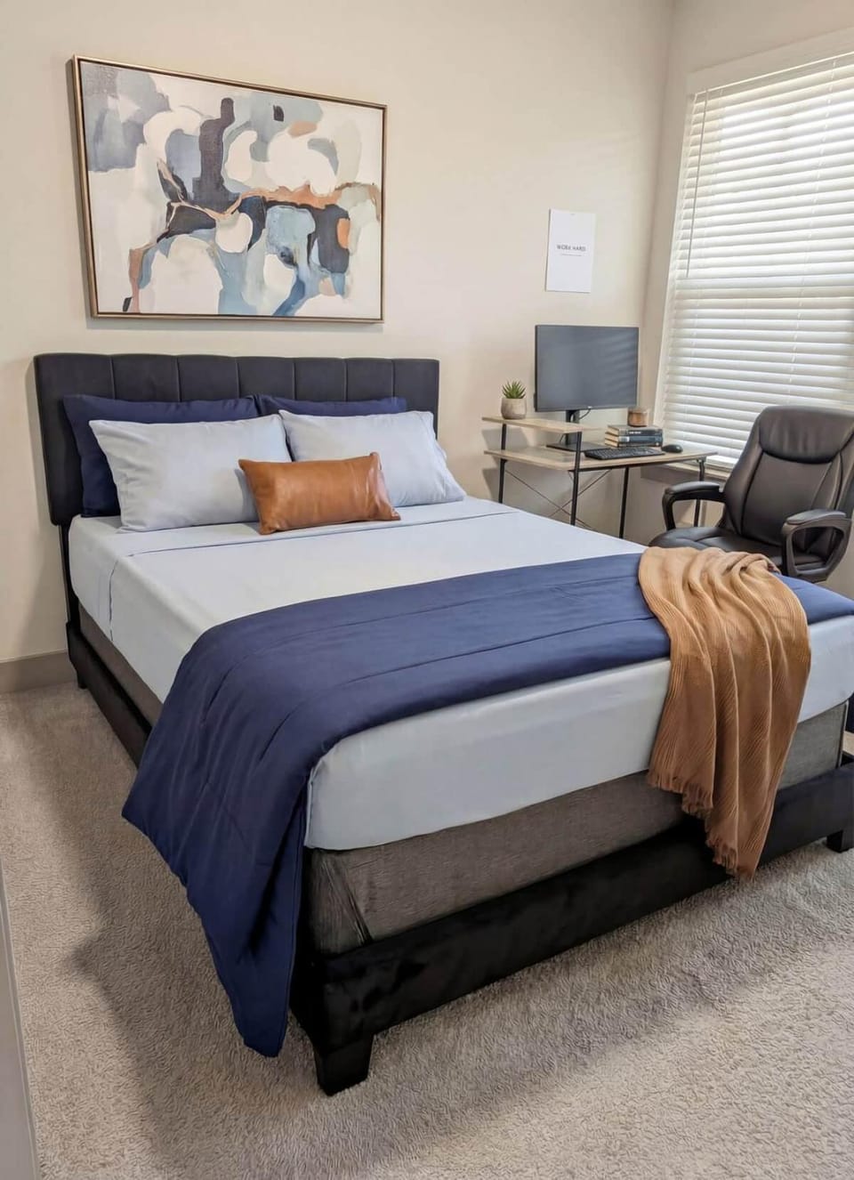 Stunning Lake Views | DART Train | Gym & Pool Apartment in Irving