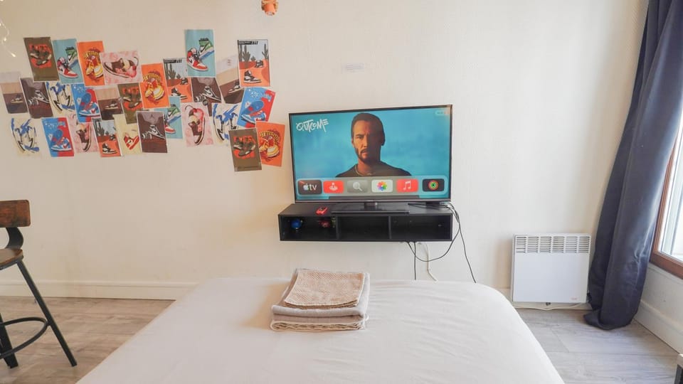 4 Stylish studio in Paris near République Metro Apartment in Paris