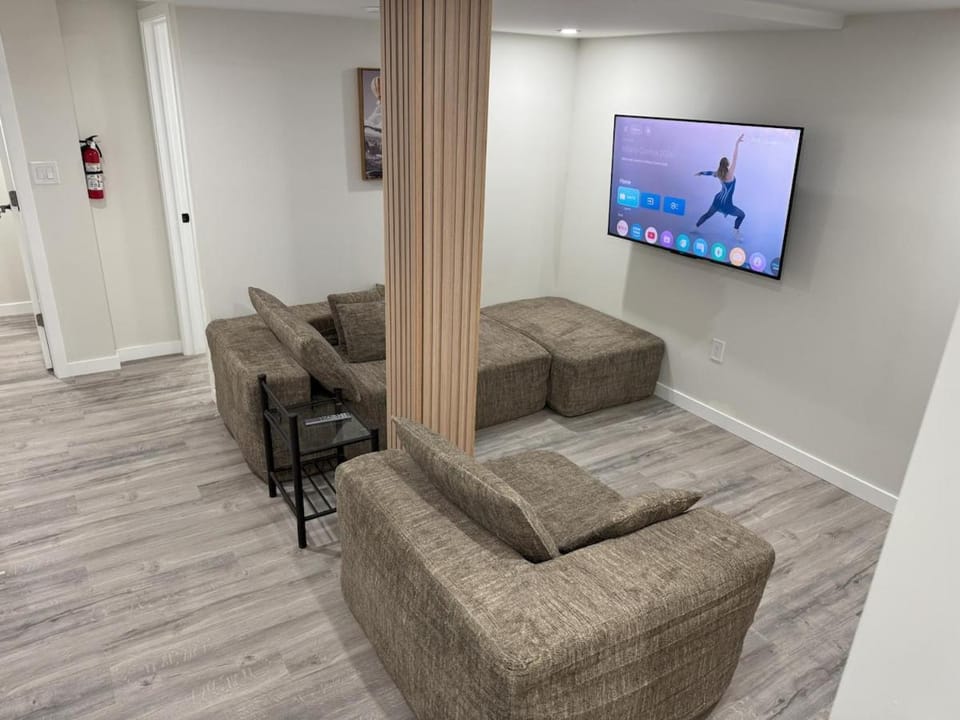 Urban Haven Suite Apartment in Winnipeg