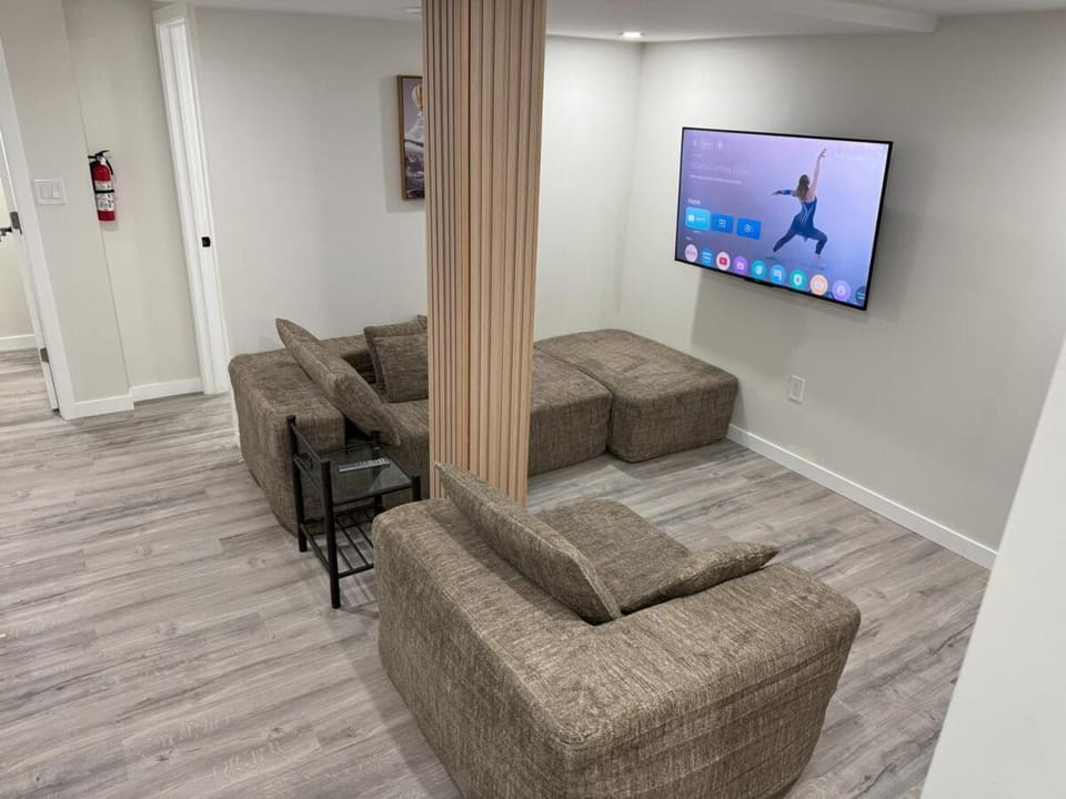 Urban Haven Suite Apartment in Winnipeg