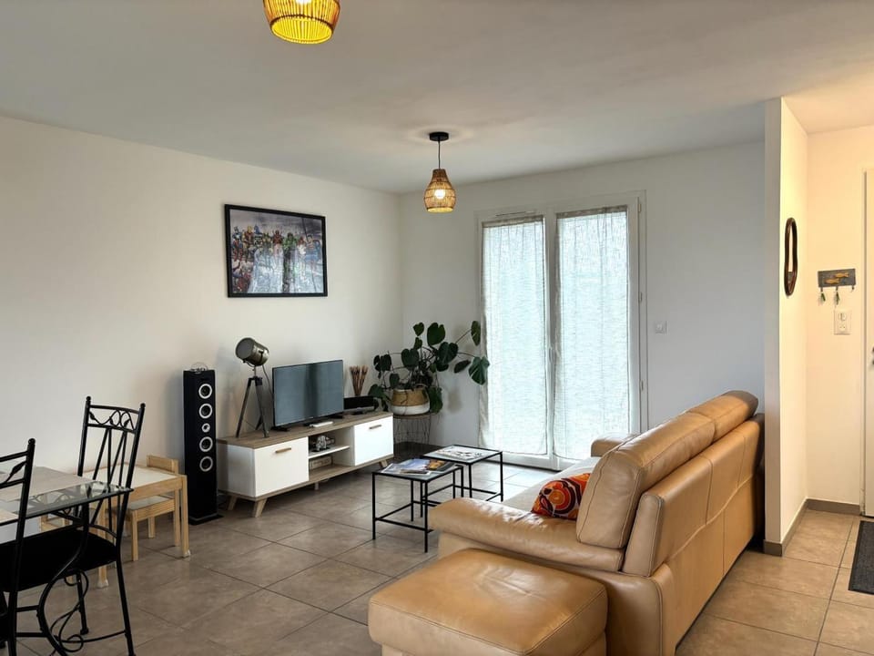 Gîte avec animaux, parking - 6 pers. - FR-1-489-622 House in Auvergne-Rhône-Alpes