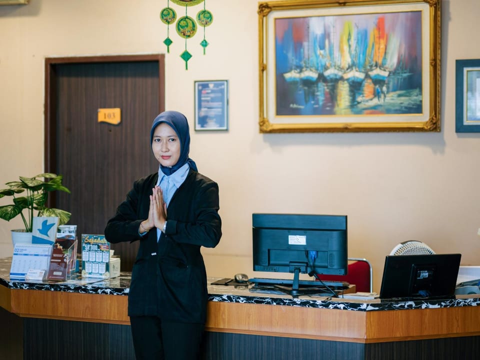 People, Lobby or reception