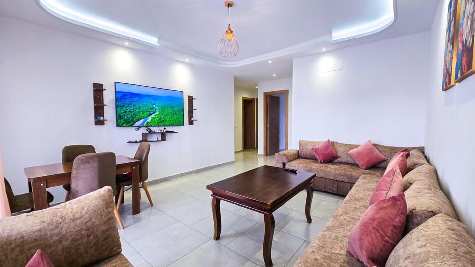 Communal lounge/ TV room, TV and multimedia, Living room, Seating area