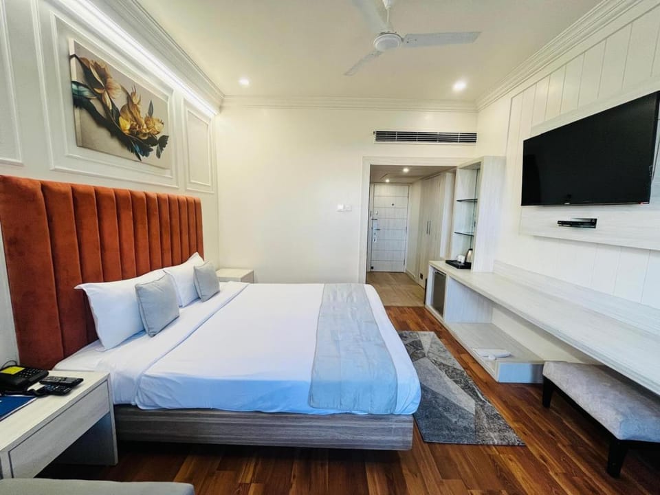 Hotel Airport Centre Point Hotel in Maharashtra