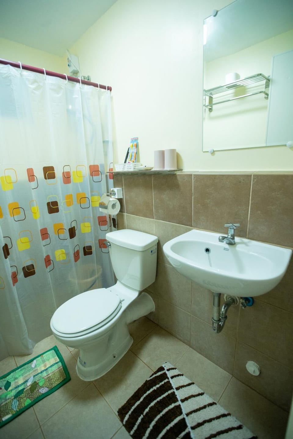 10 Min to Airport 1-Bedroom Pool Business Ready Apartment hotel in Davao City