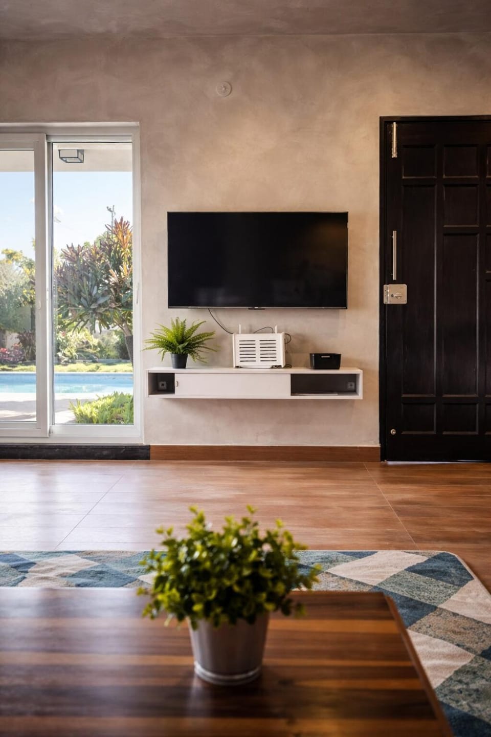 Communal lounge/ TV room, TV and multimedia, Living room