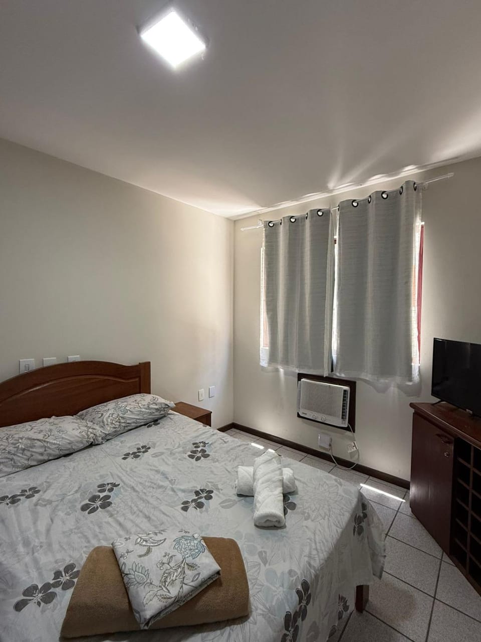 Apto à 20m da praia de Canasvieiras Apartment in Florianopolis