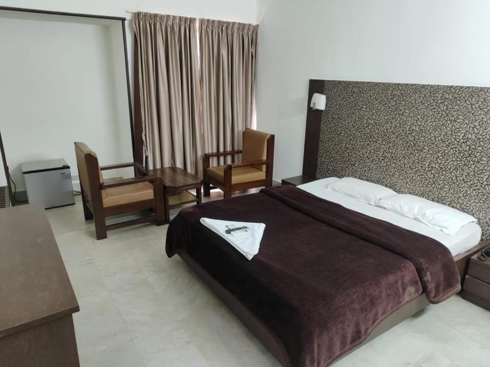 Hotel Navaratna Palace Nature lodge in Mangaluru