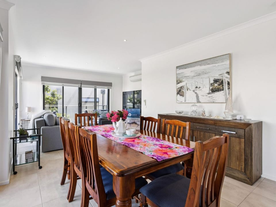 Azura on Gordon House in Mornington