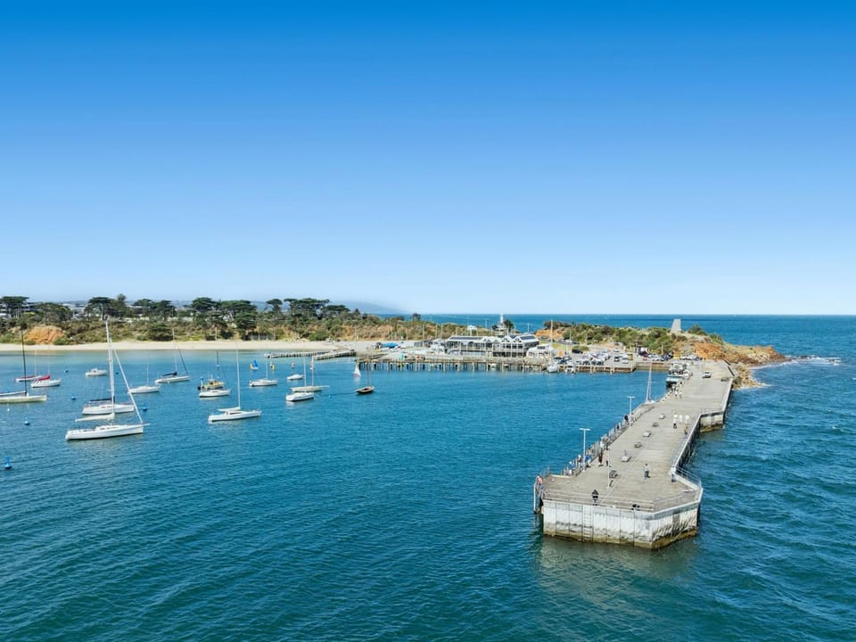 Azura on Gordon House in Mornington