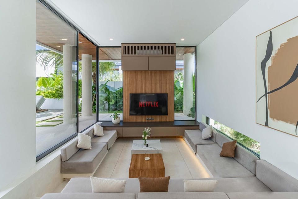 Brand New Villa Crystal Luxury 4BR - Private Pool and Rooftop in Berawa, Canggu Villa in North Kuta