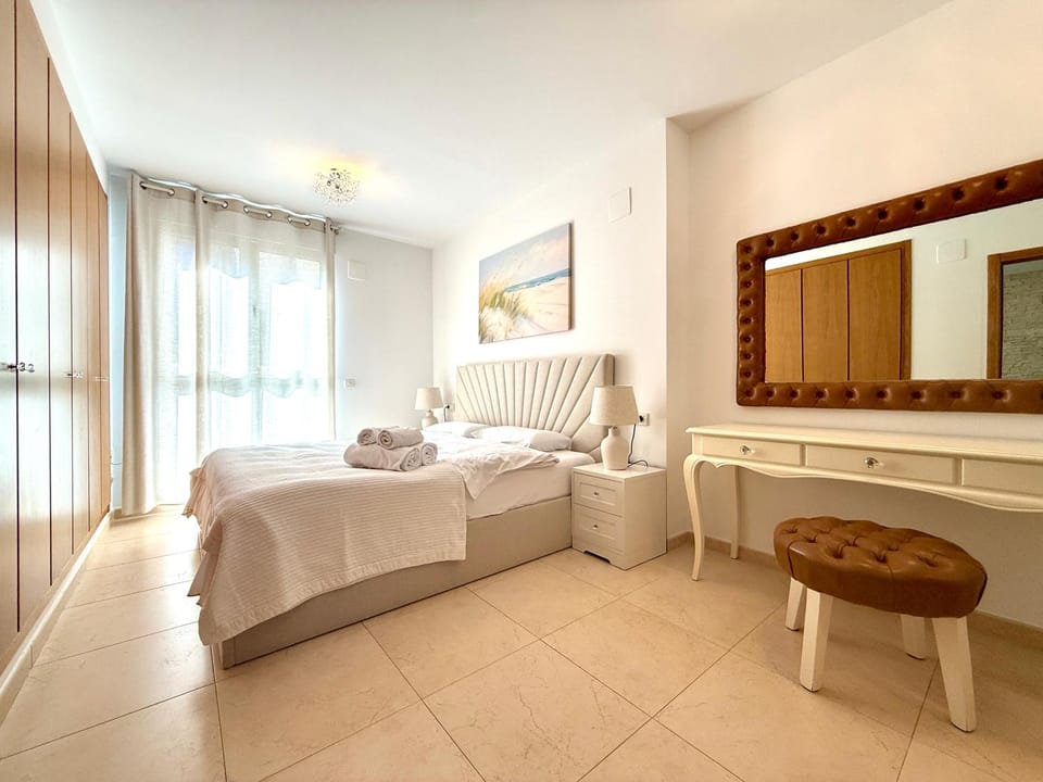 Reinapart Patacona Beach Sunrise Apartment in Valencia