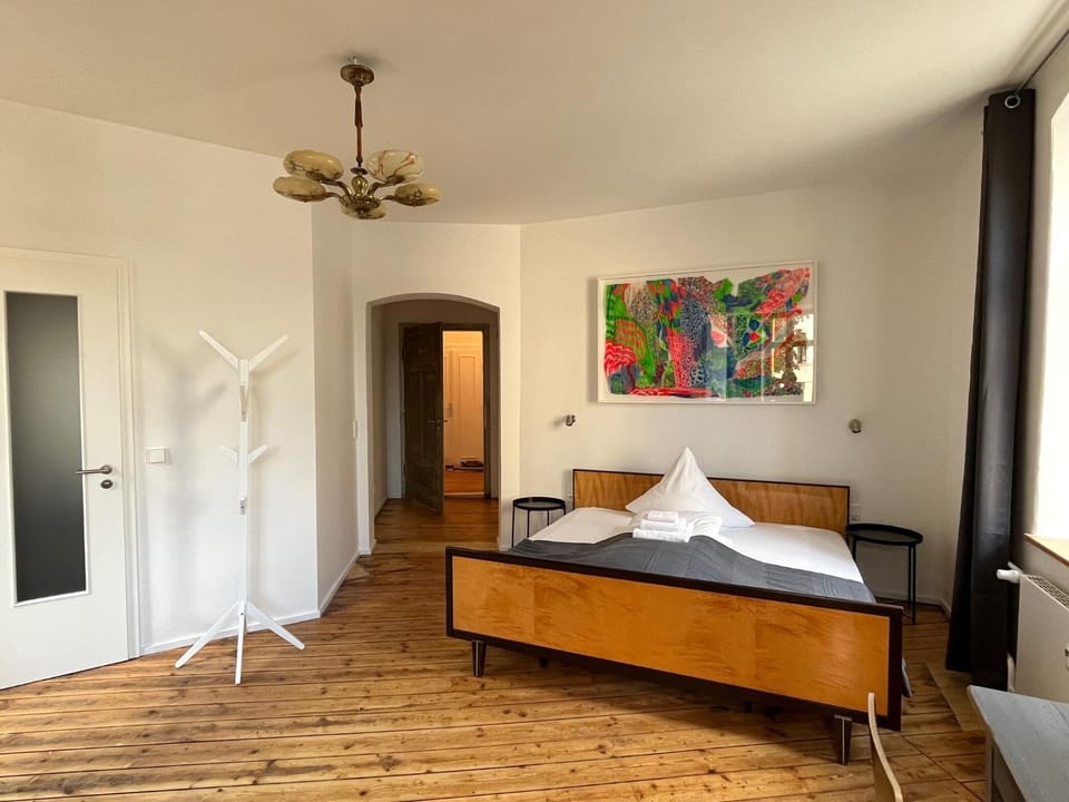 Bed, Photo of the whole room