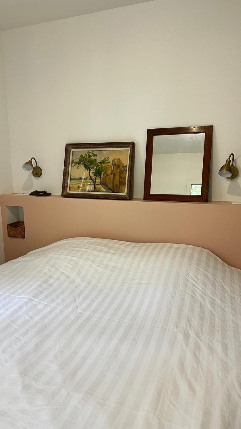 "Dedans-dehors" 10 mn from the beach wifi air conditionated House in Le Lavandou