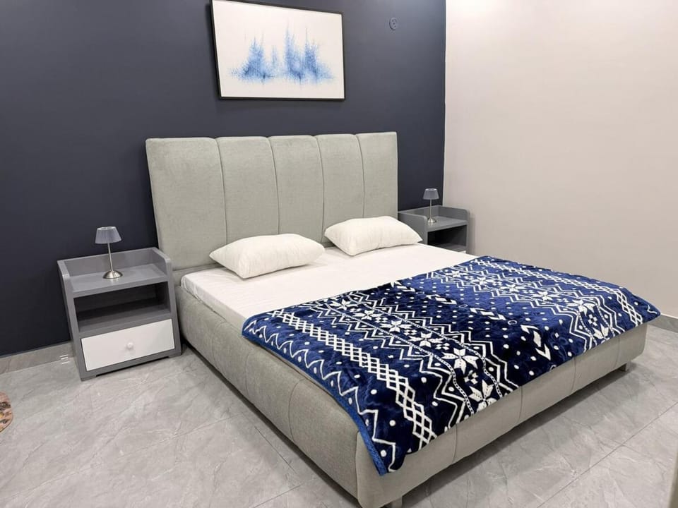 Executive 1 Bedroom Apartment Lahore Apartment in Lahore