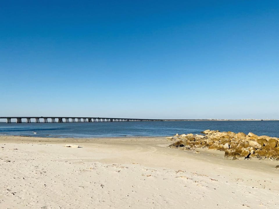 Bailey Beach House Beach Views House in Alvin