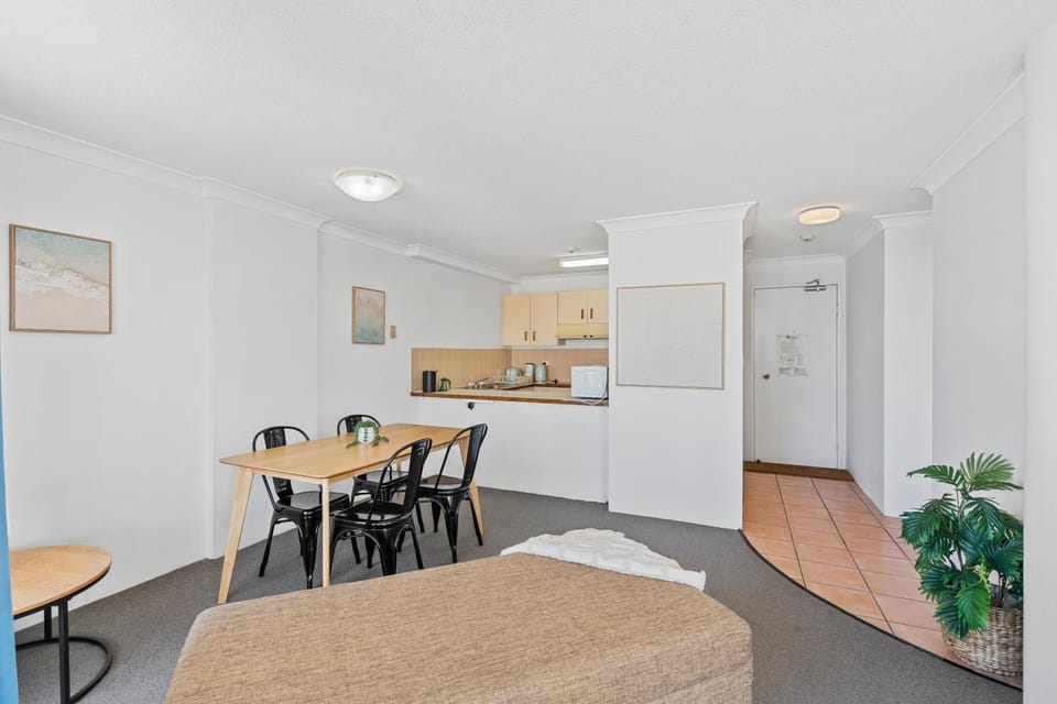Ocean Air retreat Apartment in Surfers Paradise Boulevard