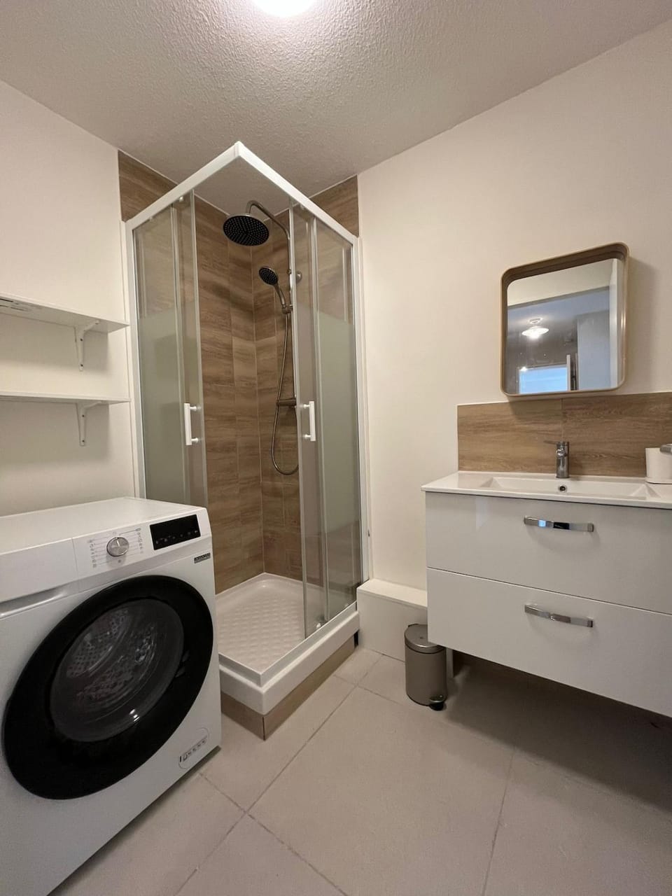 Place brozec Apartment in Le Havre