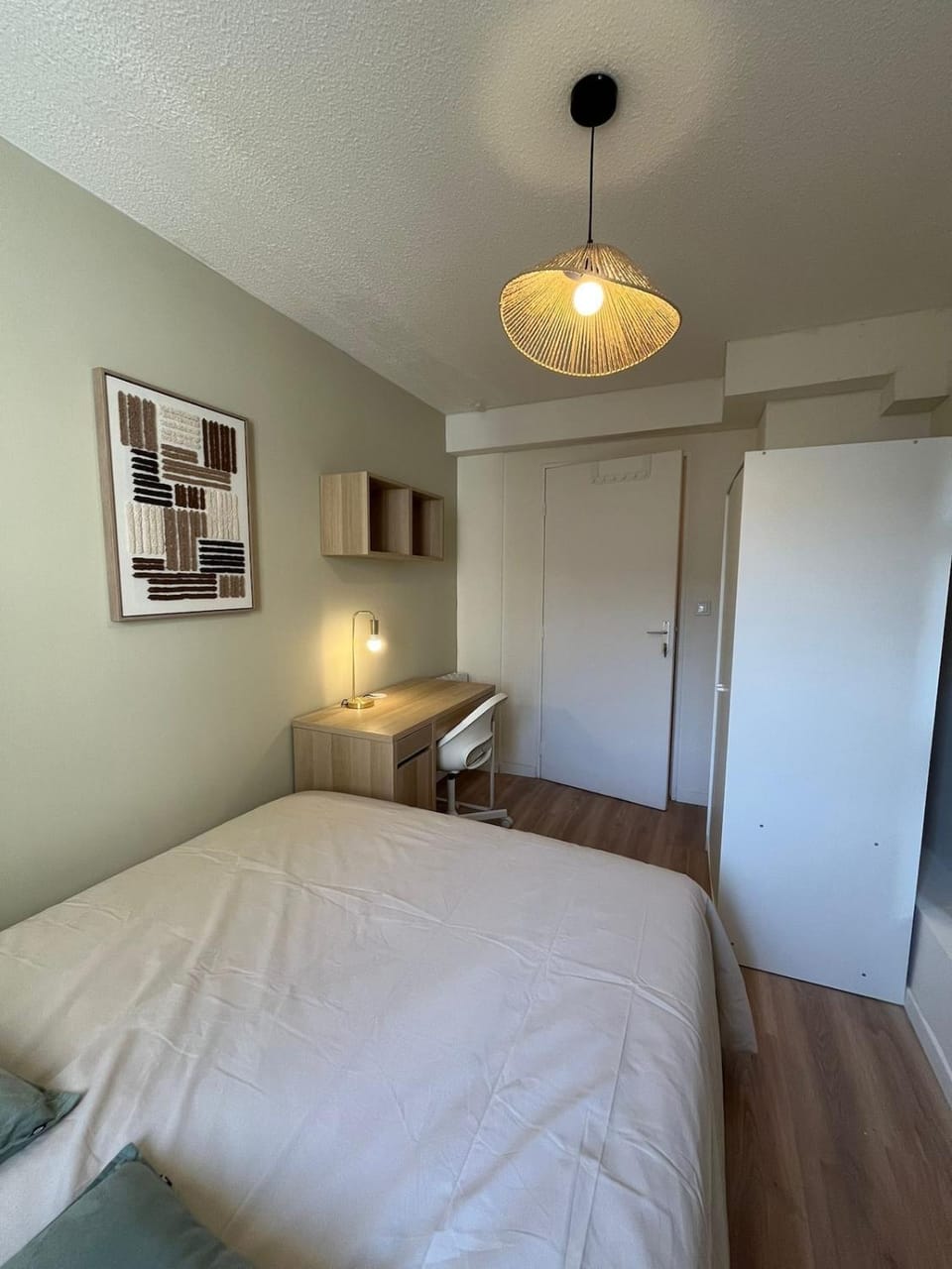 Place brozec Apartment in Le Havre