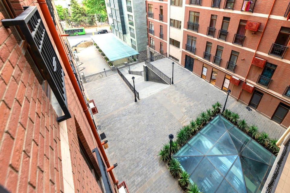 Day, View (from property/room), Quiet street view, Inner courtyard view