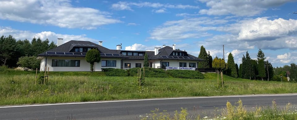 Property building, Neighbourhood