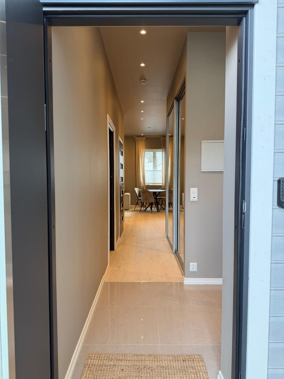 Modern apartment with private parking Apartment in Bergen