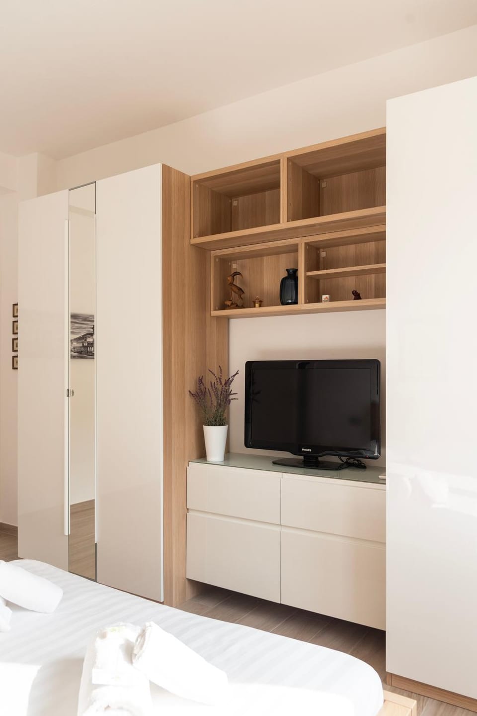 Youhosty - Savona 94 Blu Apartment in Milan