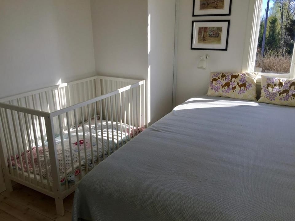 cot