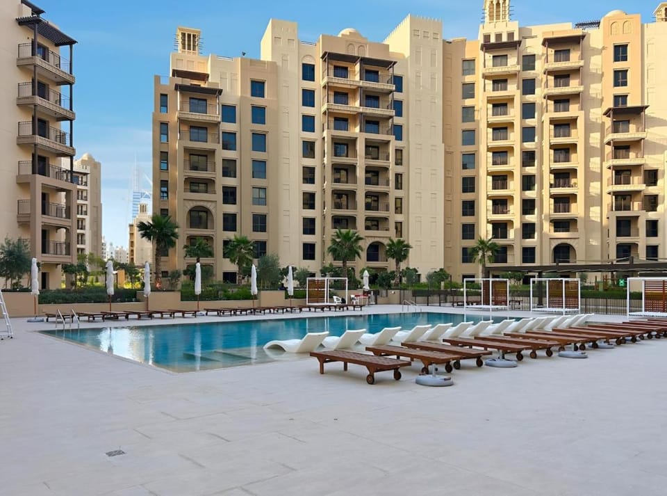 Stylish 1BR Apartment in Al Jazi, MJL Apartment in Dubai