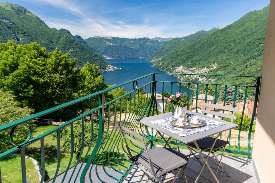 Nearby landmark, Spring, Day, Natural landscape, View (from property/room), Balcony/Terrace, Dining area, City view, Lake view, Mountain view
