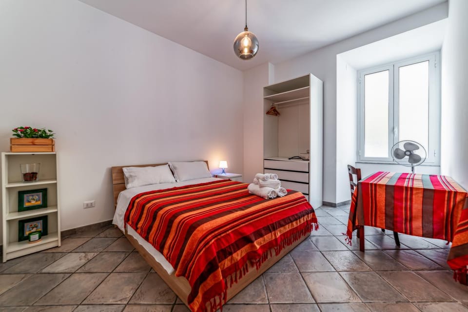 Bed, Photo of the whole room, Bedroom, towels, wardrobe