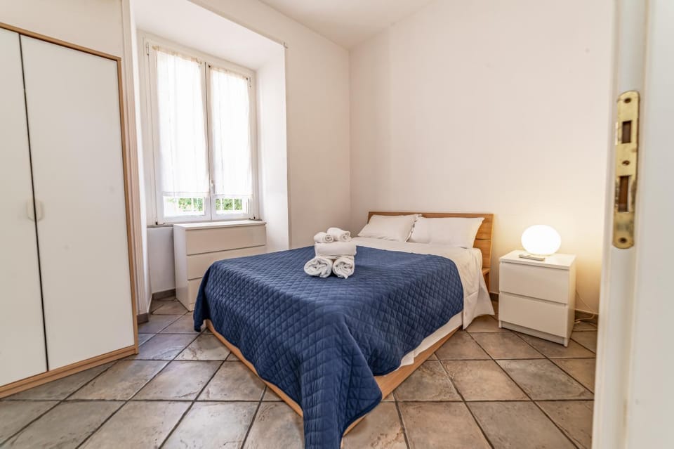 Bed, Photo of the whole room, Bedroom, towels, wardrobe