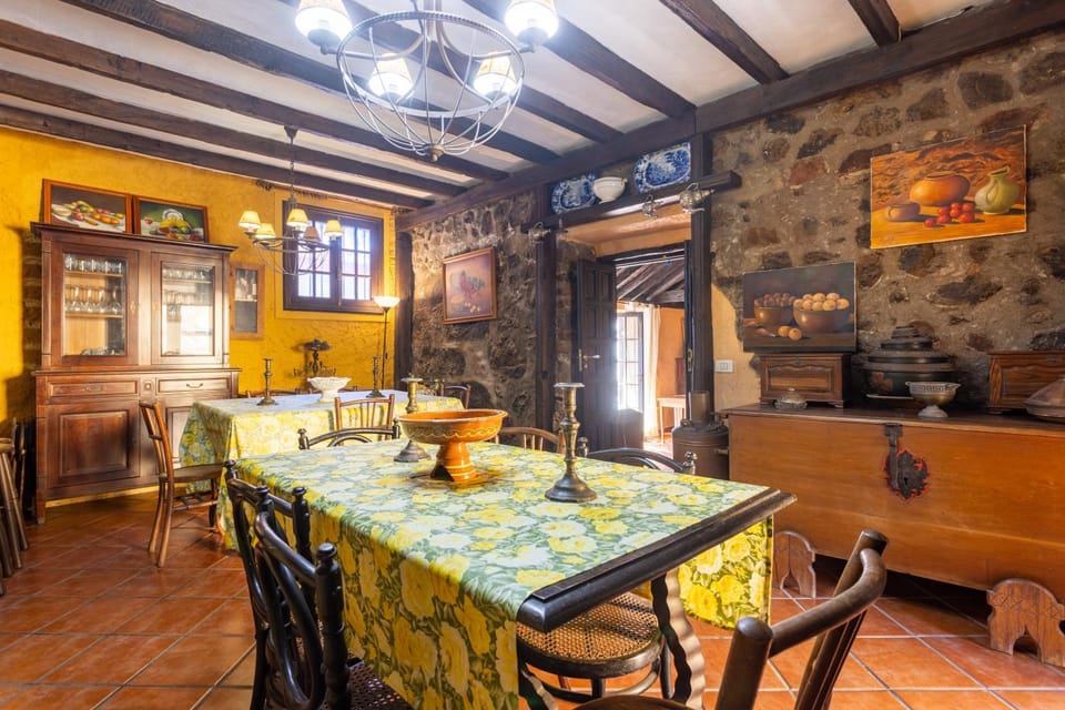 Home2Book Traditional Home with Terrace & Pool House in Canary Islands