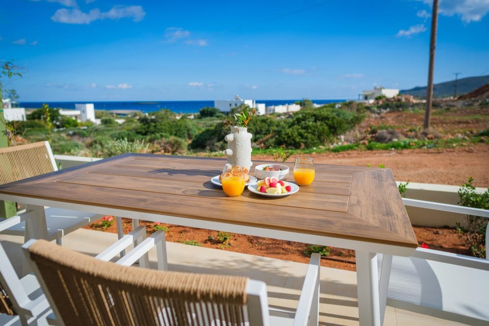 Balcony/Terrace, Balcony/Terrace, Decorative detail, Sea view