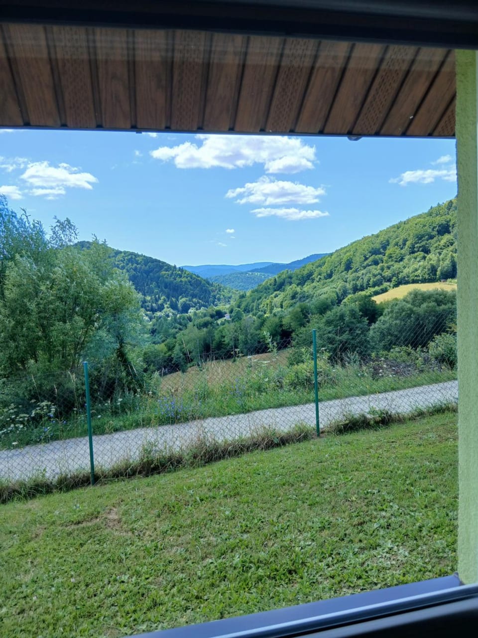 Tęczowe Wzgórze Bieszczady I 887 - 507 - 298 House in Poland