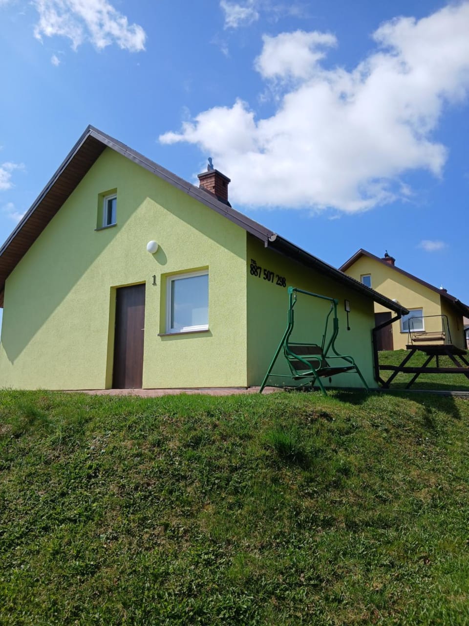 Tęczowe Wzgórze Bieszczady I 887 - 507 - 298 House in Slovakia