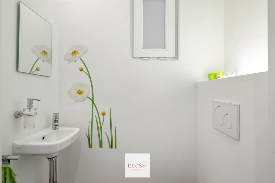Nr 9 by the sea by BLOSS Apartment in Ostend