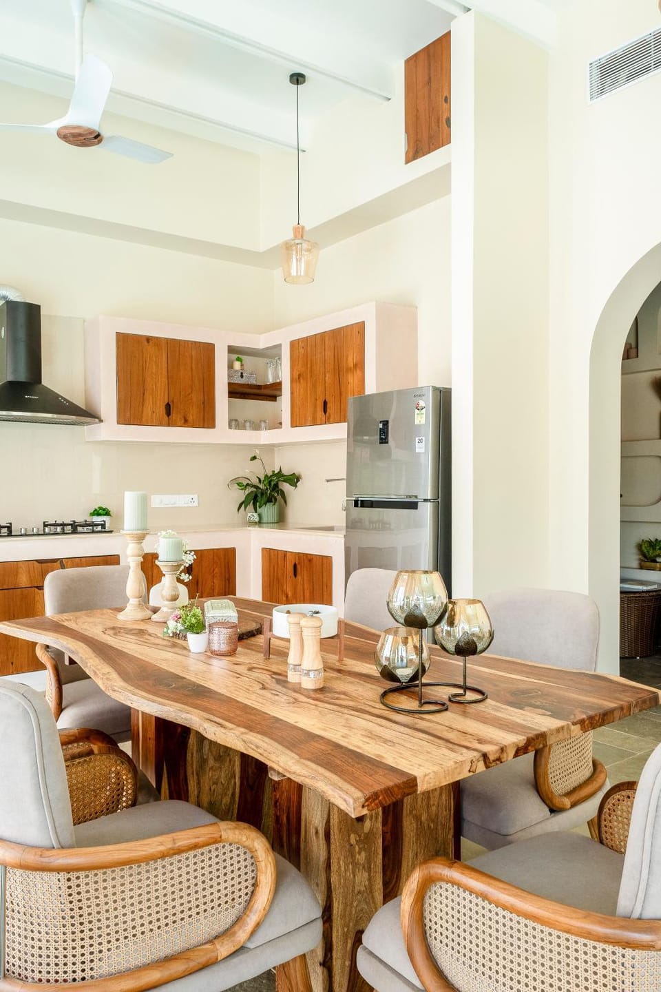 Kitchen or kitchenette, Seating area, Dining area, Breakfast