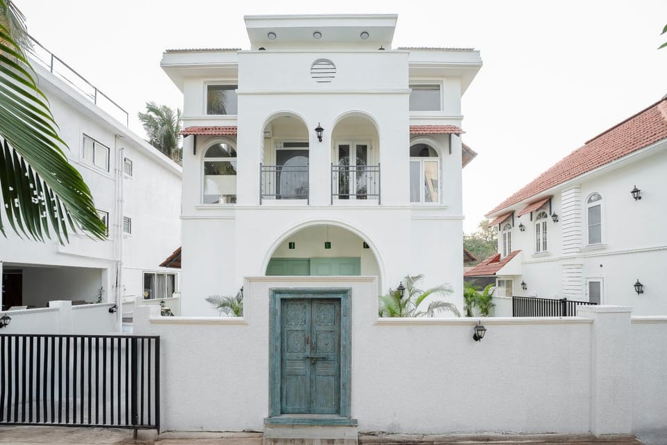 Property building, Day