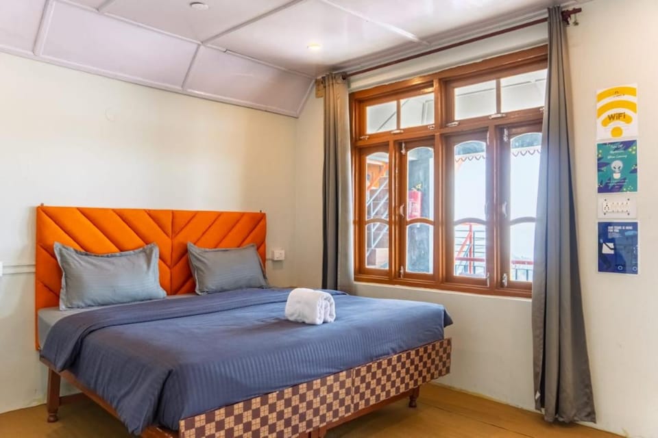12 Monks - Dharamkot, Upper Bhagsu, McLeodGanj Hostel in Himachal Pradesh
