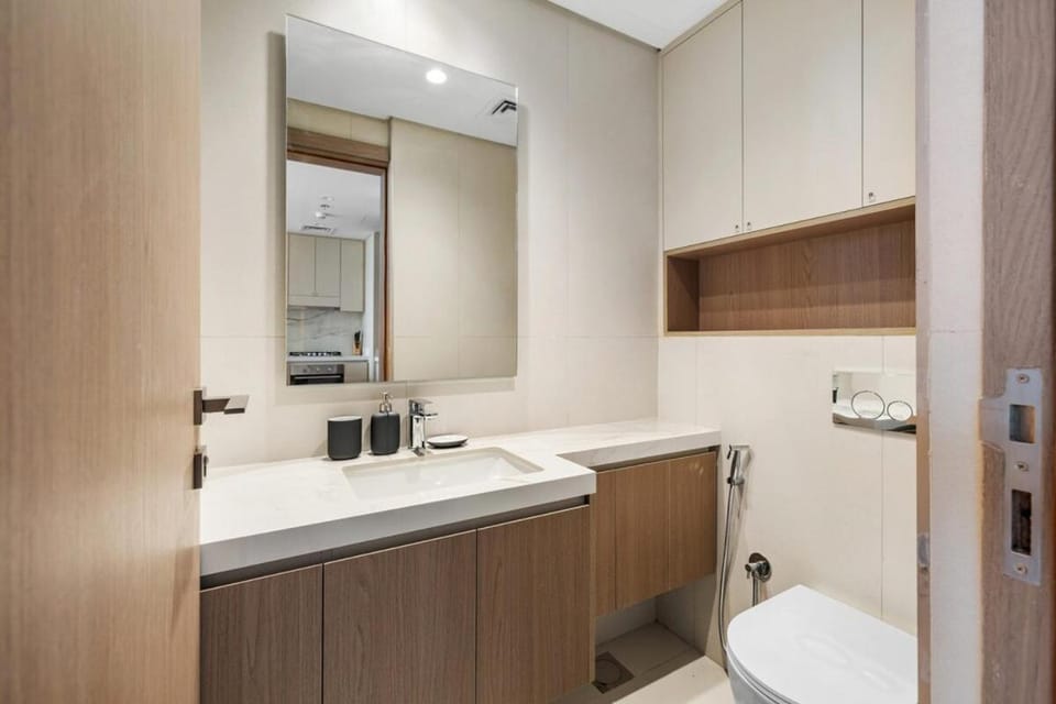 Brand New 1BR Amalia Residences with Pool, Gym Access Apartment in Dubai