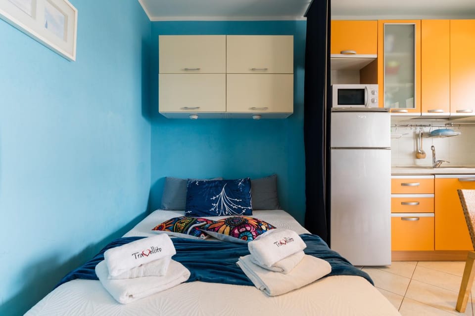 Living room, Bedroom