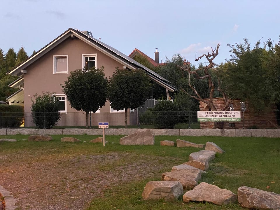 Property building, Off site, Garden, Street view, Parking